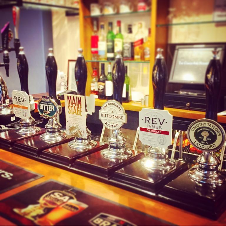 The Coach And Horses Inn Chepstow Εξωτερικό φωτογραφία