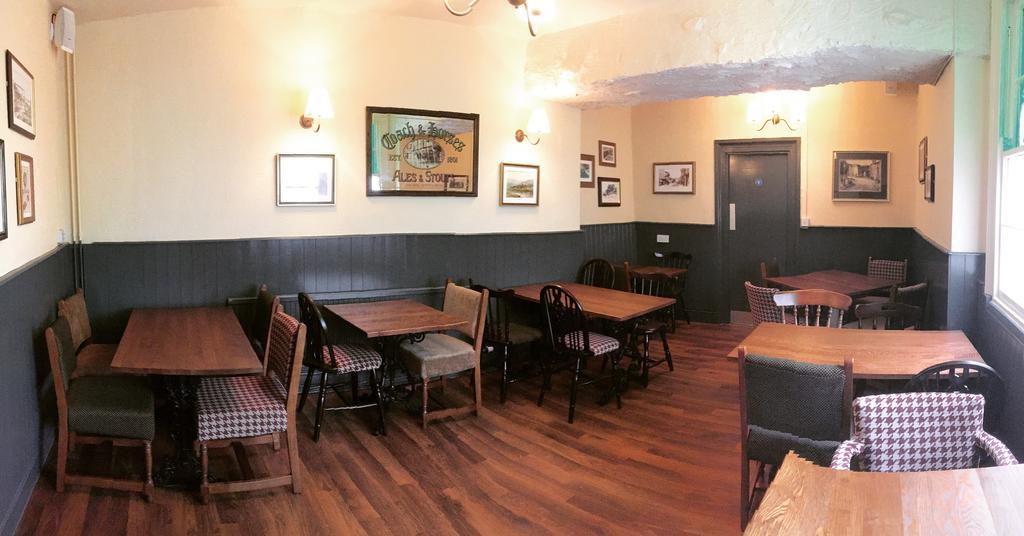 The Coach And Horses Inn Chepstow Εξωτερικό φωτογραφία