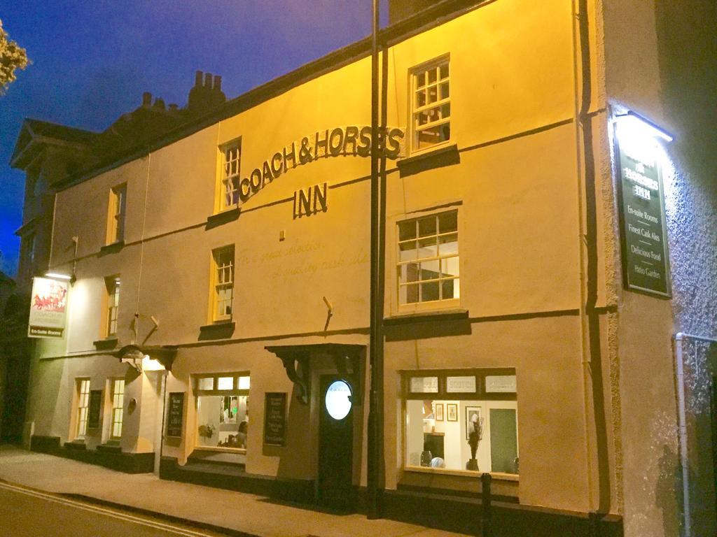 The Coach And Horses Inn Chepstow Εξωτερικό φωτογραφία