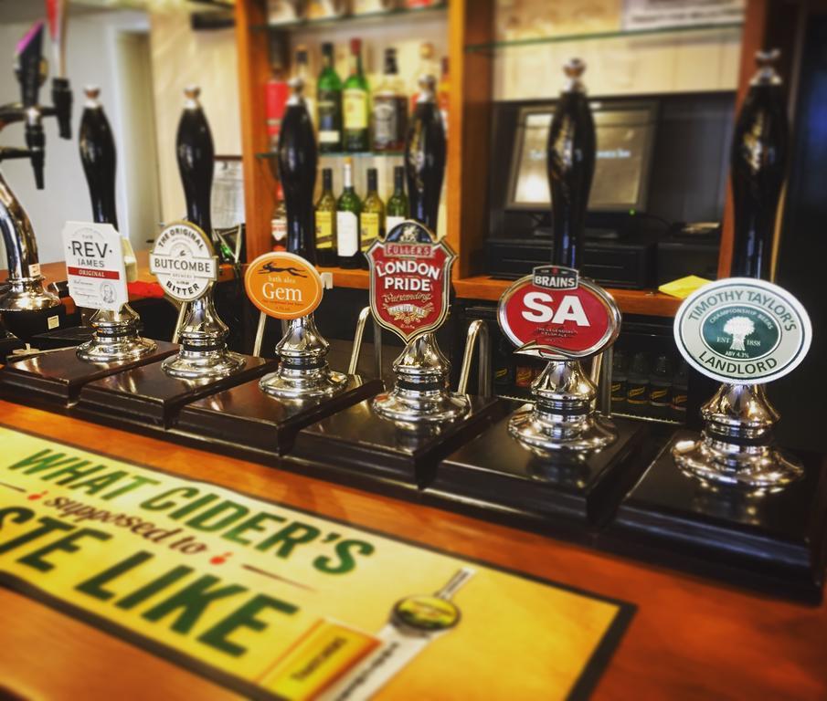 The Coach And Horses Inn Chepstow Εξωτερικό φωτογραφία