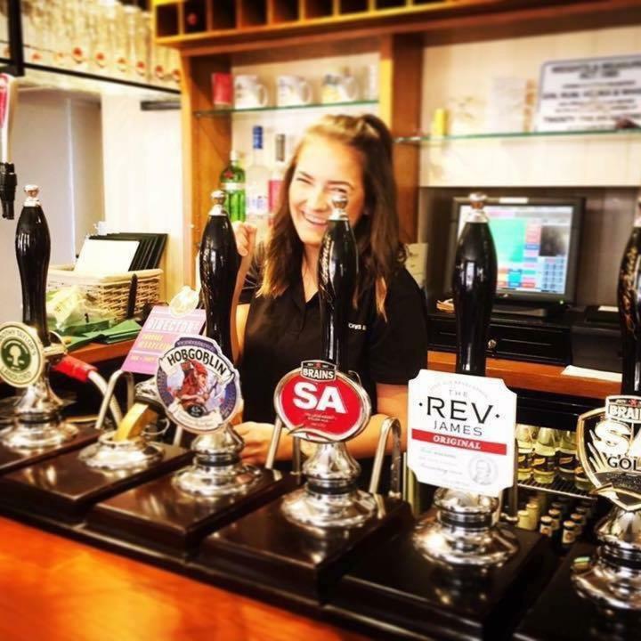 The Coach And Horses Inn Chepstow Εξωτερικό φωτογραφία